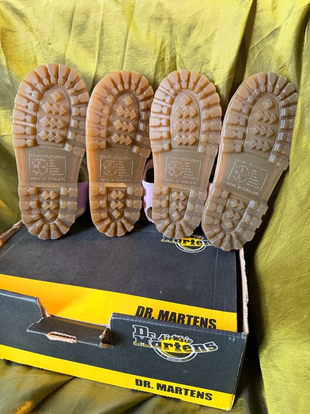 Dr. Martens Kids Lavender Leather T-Bar Sandals Vintage Y2K Rare Color - Picture 4 of 10